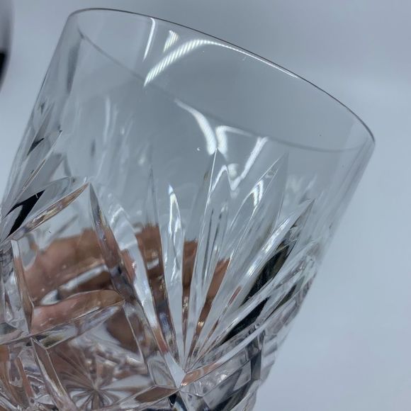 Block Crystal Victoria Straight DOF Tumbler - Picture 9 of 9